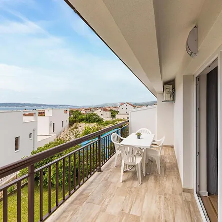 Gorgeous In Kastel Kambelovac Apartman Kastela