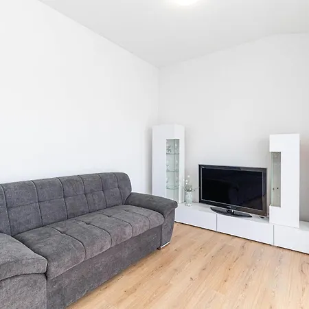 Apartman Gorgeous In Kastel Kambelovac Kastela